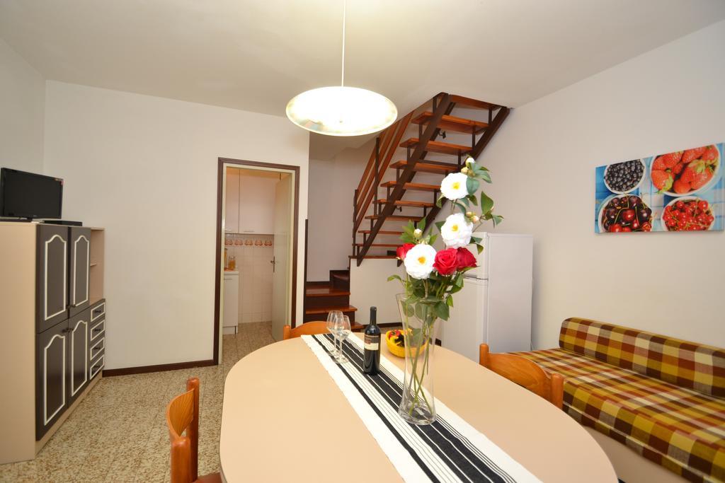 Michelangelo Apartment บิบิโอเน ภายนอก รูปภาพ